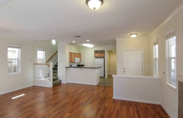 2330 Shining Star Way Gallery 3
