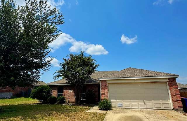 503 Waterford Street - 503 Waterford Street, Farmersville, TX 75442