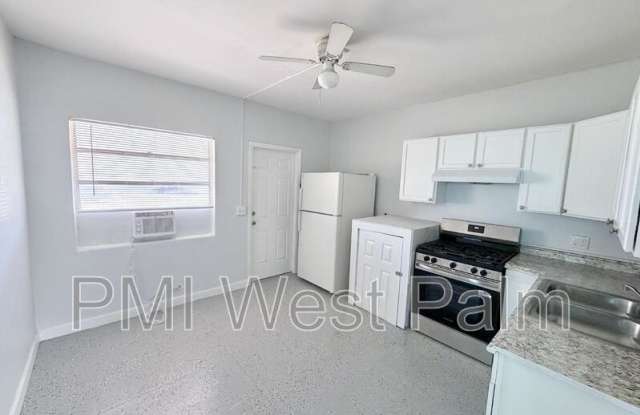 1007 N Tamarind Gallery 4