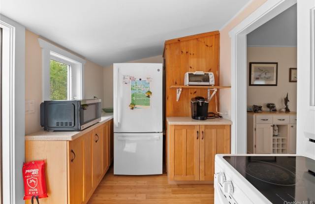 30 Bungalow Walk Gallery 4