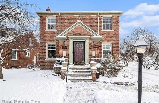 350 N Reginald Street photos photos