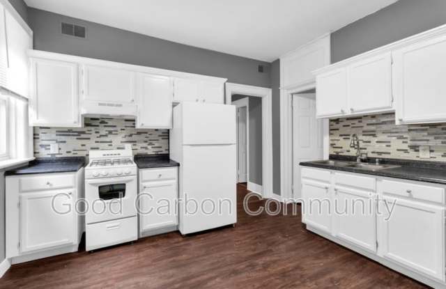 1073 Grant St photos photos