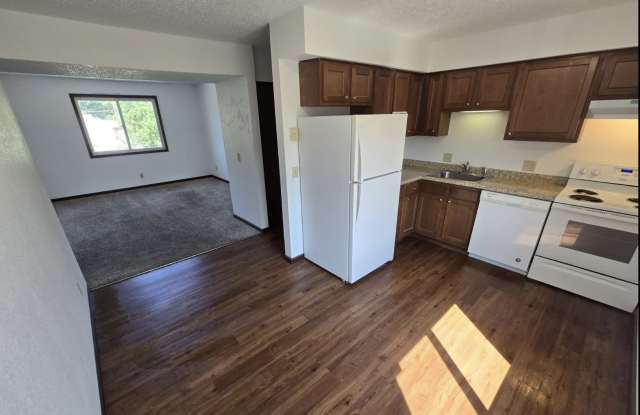 5511 34th Ave photos photos