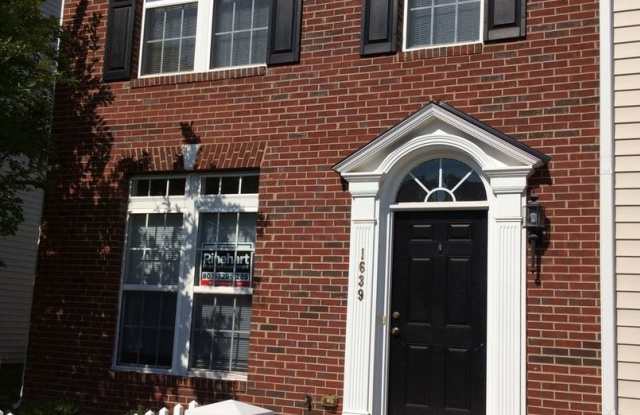 1639 Chamberside Drive Gallery 2