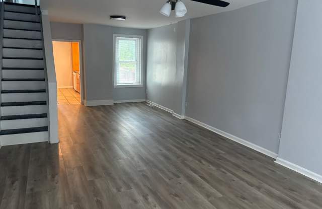 END UNIT TOWNHOME MOVE-IN READY IN NORRISTOWN with Deck Gallery 3