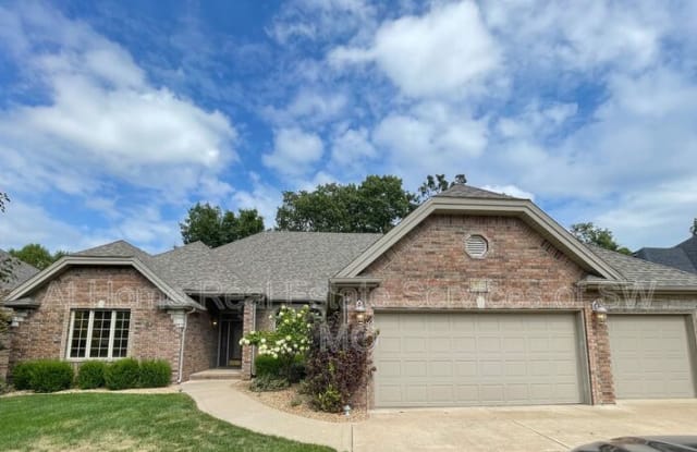 5620 S Fremont Ave - 5620 South Fremont Avenue, Springfield, MO 65804