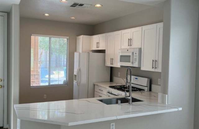 1662 Rainbow Dream Avenue photos photos