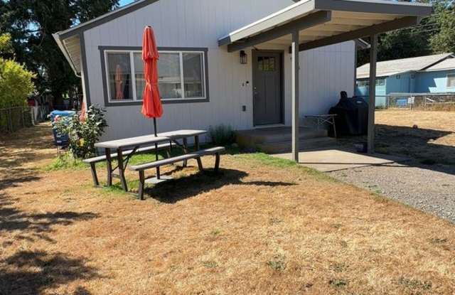 Cozy 3-Bedroom Rambler with Large Fully Fenced Yard in Lakewood - 9826 119th Street Southwest, Lakewood, WA 98498 Cozy 3-Bedroom Rambler with Large Fully Fenced Yard in Lakewood - 9826 119th Street Southwest, Lakewood, WA 98498