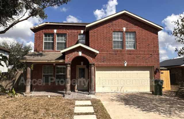 819 Briarwood Dr photos photos