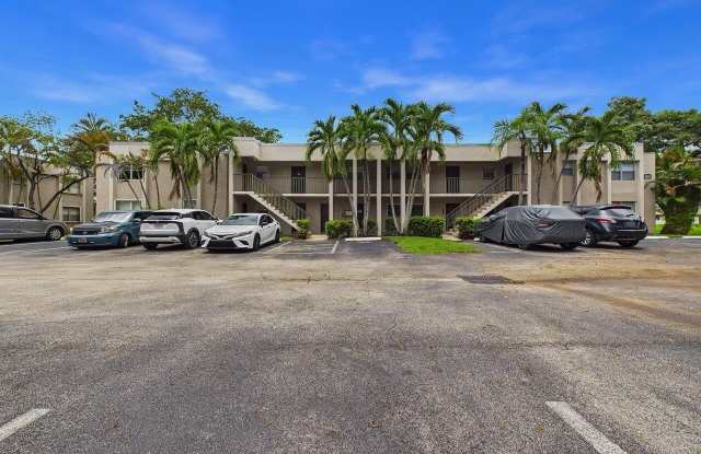 8511 OLD COUNTRY Manor Gallery 1