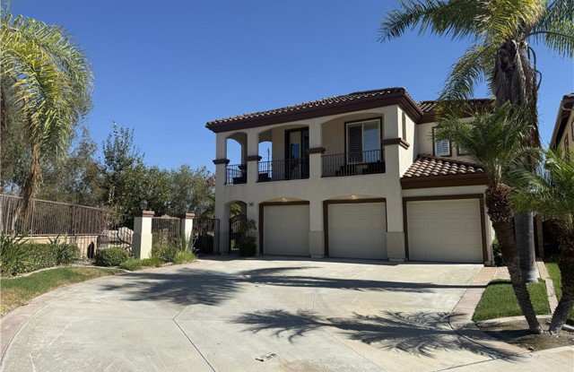 7582 Villanueva Drive Gallery 1