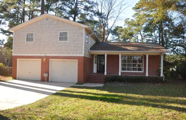 Beautiful 4 Bedroom, 2.5 bath Home in Pirates Cove! photos photos