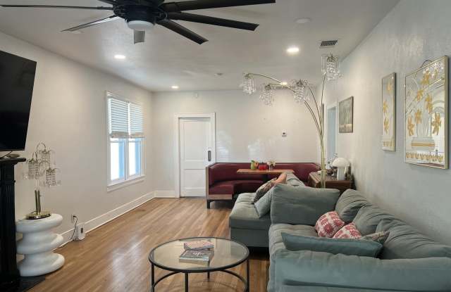 2206 16th Street photos photos