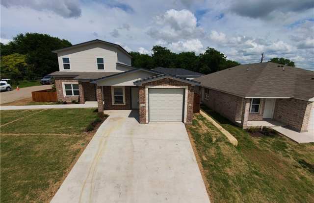 2107 Wildewood Drive photos photos