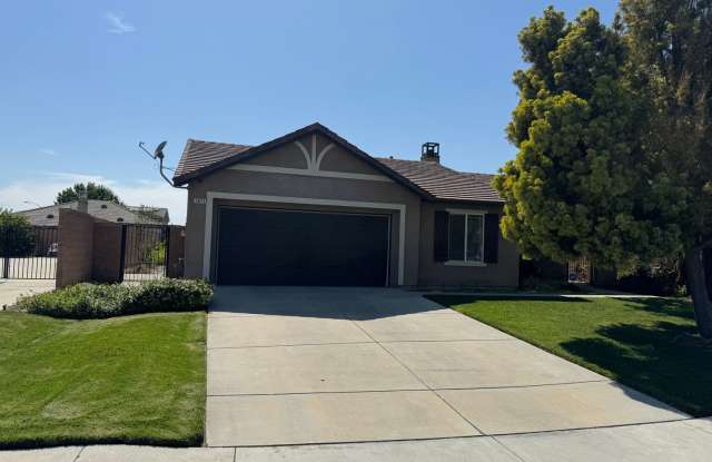 4 bed 2 bath Single Story Eastvale home for Lease photos photos