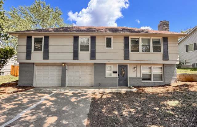 $1,895 - 3 Bed, 2 Bath House in Raytown, MO photos photos