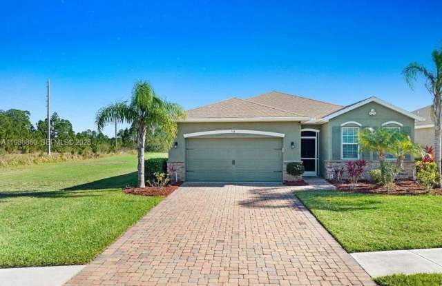 744 SE Remington Green photos photos