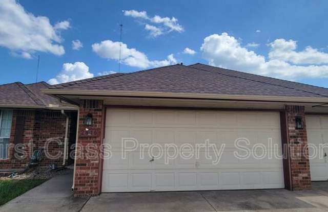 2816 SE 95th St photos photos