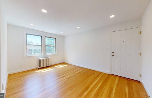 1210 N KENILWORTH Street Gallery 4