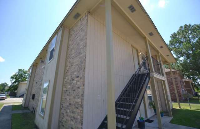 2150 North Sherwood Forest Drive Gallery 2