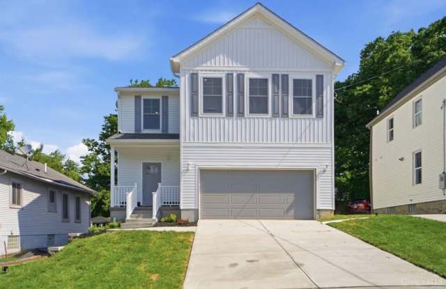 BRAND NEW 4 bedroom house Gallery 1