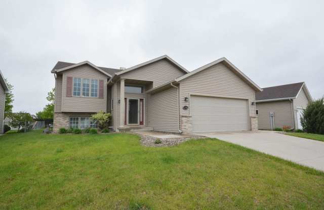 Exceptional home in Badger Ridge area of Rochester! photos photos