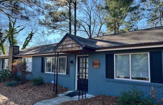 Charming & Spacious 3 Bed | 2 Bath Home | Updated w Large Yard! photos photos