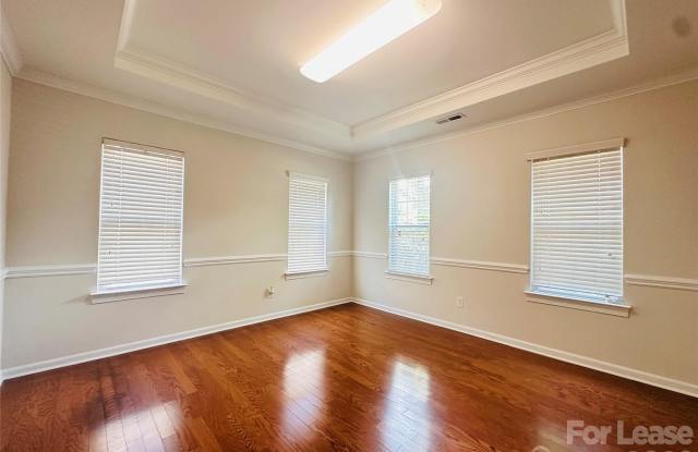 10326 Newbridge Road Gallery 4