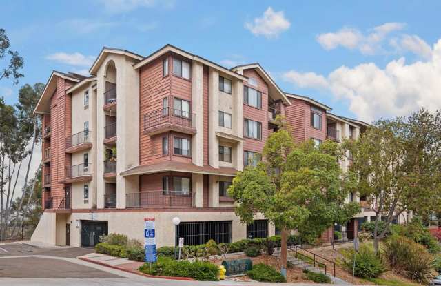 Move-In Ready 2-Bed Condo with Upgrades  Prime San Diego Location photos photos
