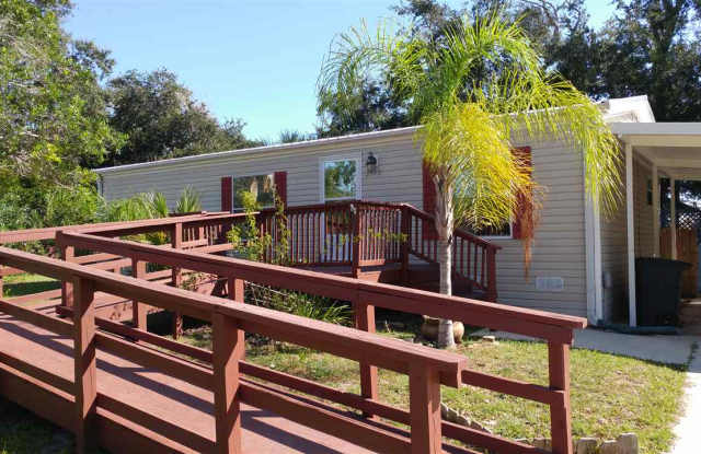2070 Reef Drive Gallery 2