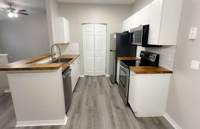 Crescent Place - 11-206 photos photos Crescent Place - 11-206 photos photos