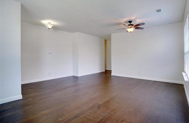 5872 Crestview Drive Gallery 4