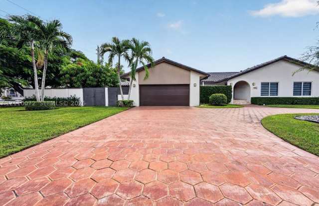 10405 SW 79th Pl Gallery 1