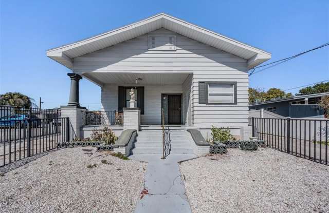 2319 W AILEEN STREET photos photos