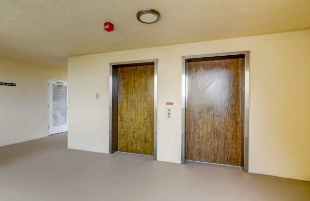 14426 Amberly Lane Gallery 2