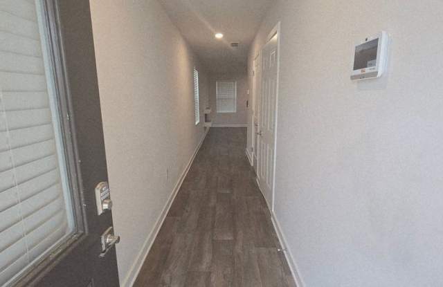 Charming 3BR House in Union City Gallery 3