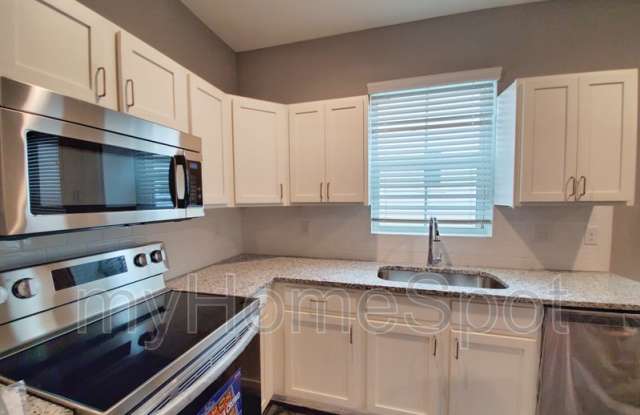 9822 Utopia Dr Gallery 4