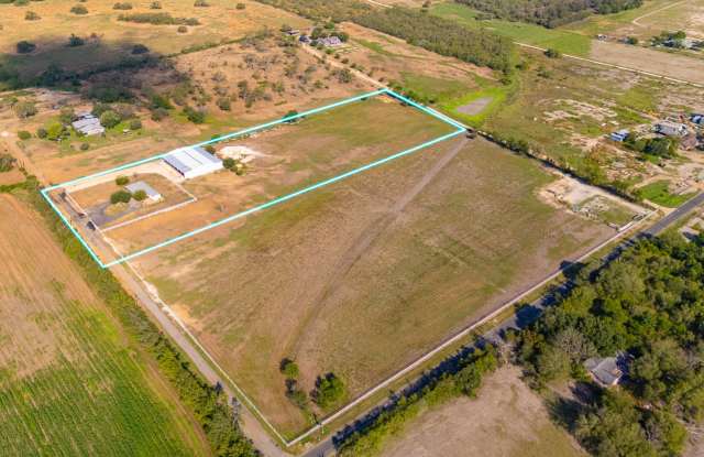 11791 Kinney Road Gallery 2