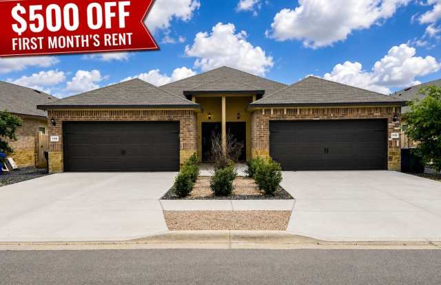 Townhome for rent Gallery 1