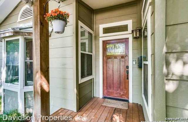 233 Lindell Pl Gallery 3