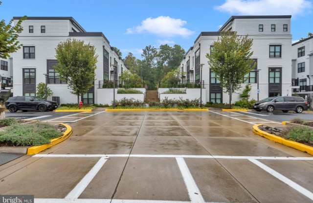 11326 EMERALD PARK Road Gallery 1