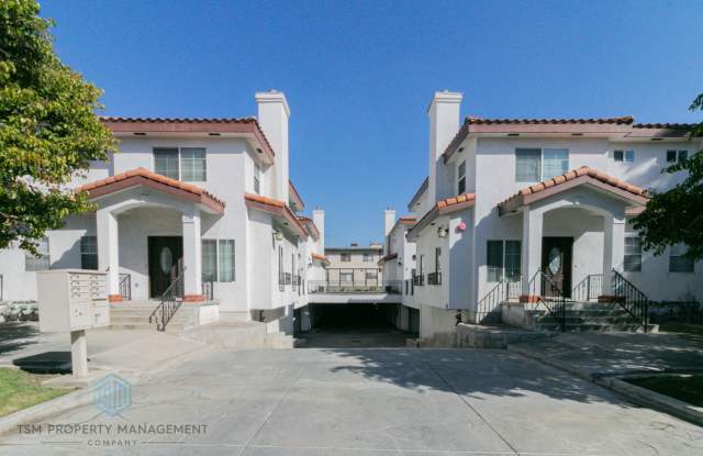 2 Bed 2.5 Bath Townhouse in Prime Location of Amhambra photos photos