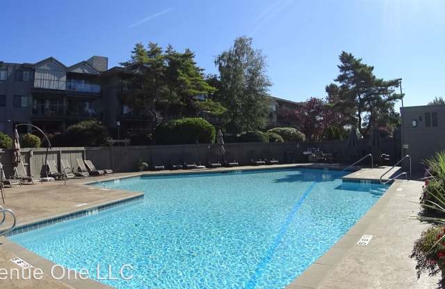 2502 Canterbury Lane East #211 Gallery 2