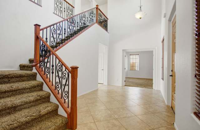 Sunnyvale - Gilbert Gallery 4