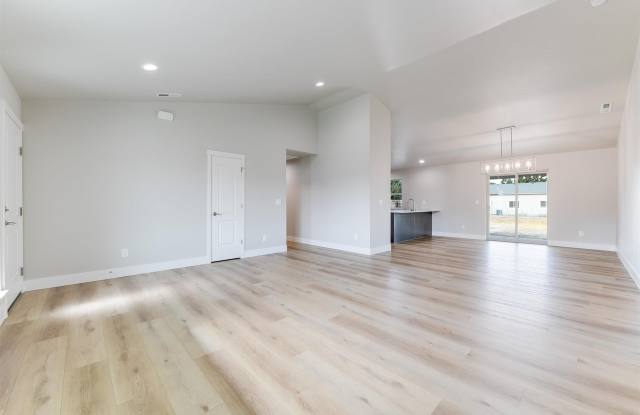 79 E 22nd Pl Gallery 4