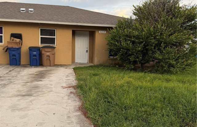 2219 Leda Avenue S Gallery 1