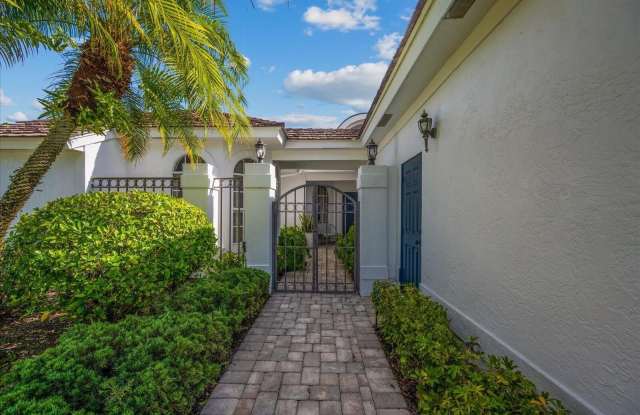 2466 Muir Circle Gallery 3