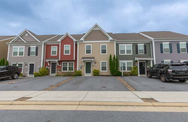 3 Bed, 2.5 Bath, Townhome in Ranson, WV photos photos