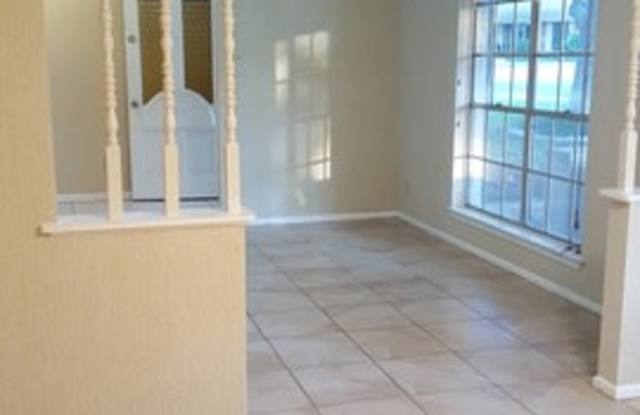 405 BALFOUR DR Gallery 4