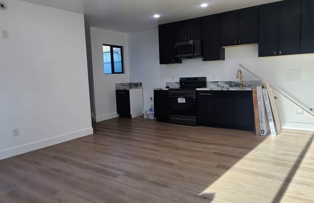 10156 Flallon Avenue photos photos